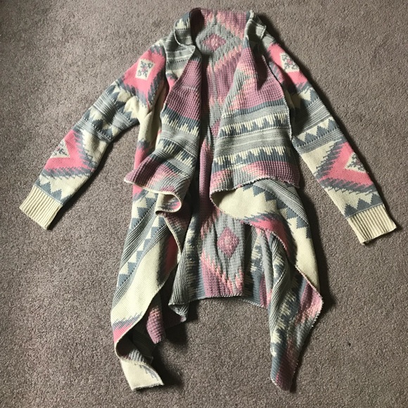 Aztec Cardigan - Picture 3 of 4